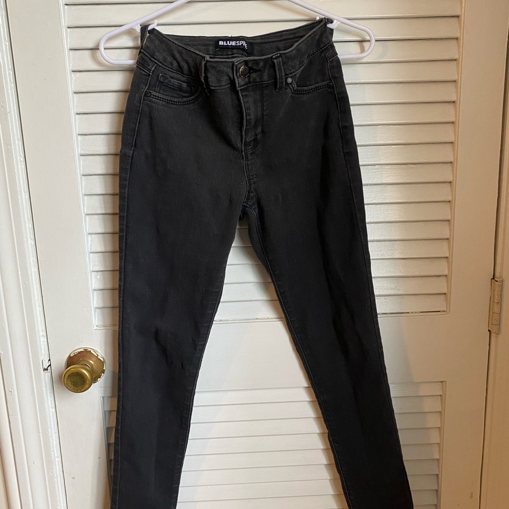 NYC Women's Black Skinny Jeans